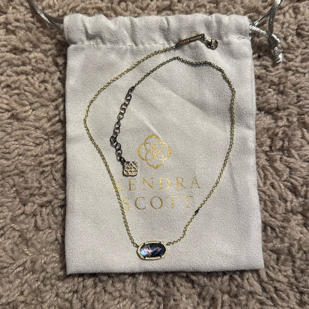 Kendra Scott Elisa Pendant Necklace